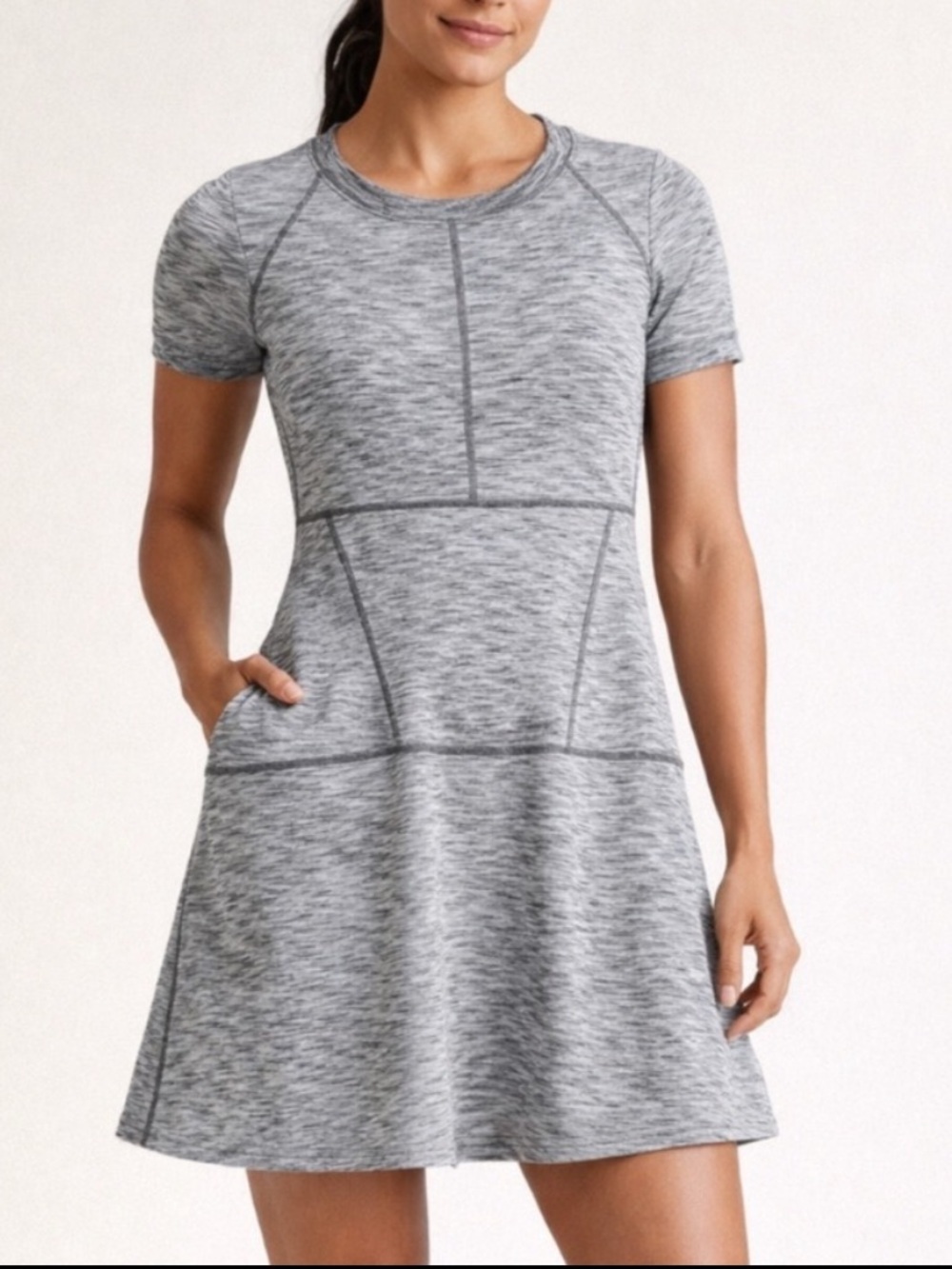 Athleta En Route Dress in Heather Grey